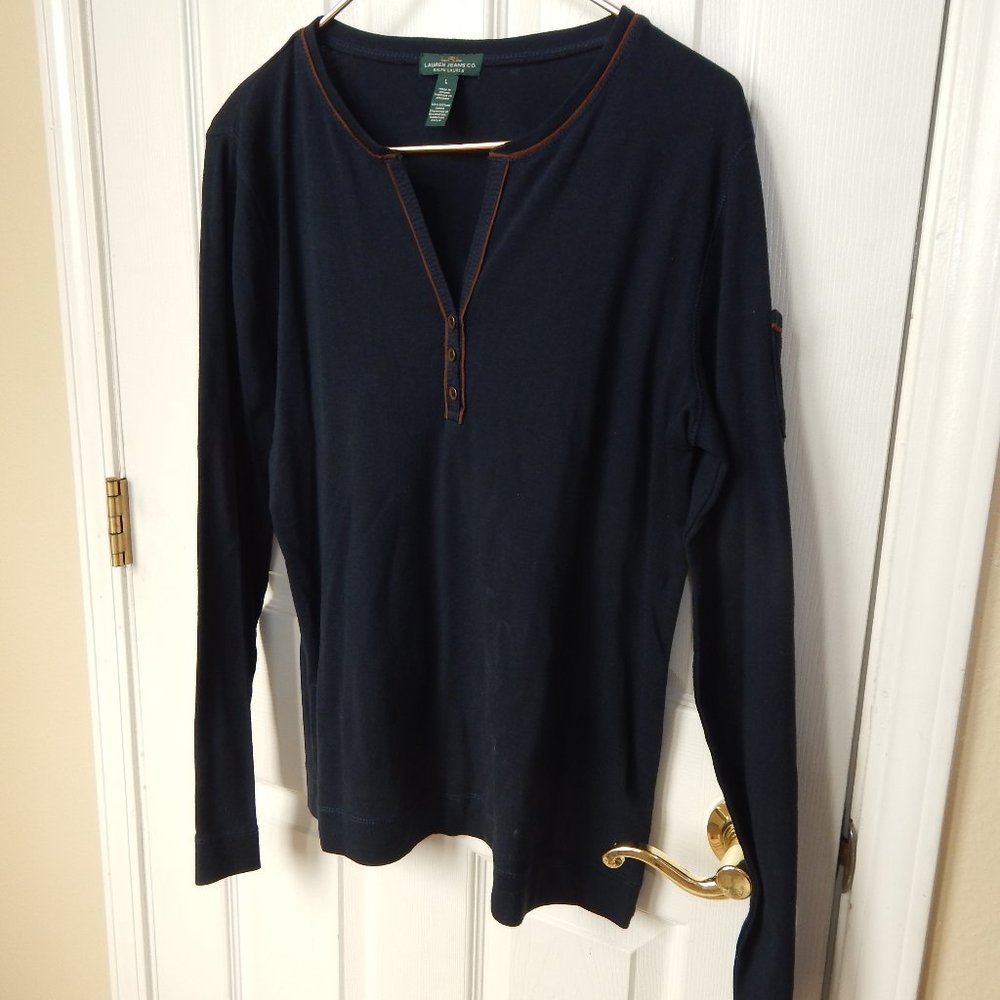 Long sleeve tee